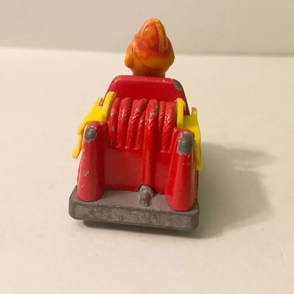 Vtg 1983 Sesame  Street Diecast Bert Taxi Big Bird Ernie Fire Truck PVC Figures - Picture 12 of 13